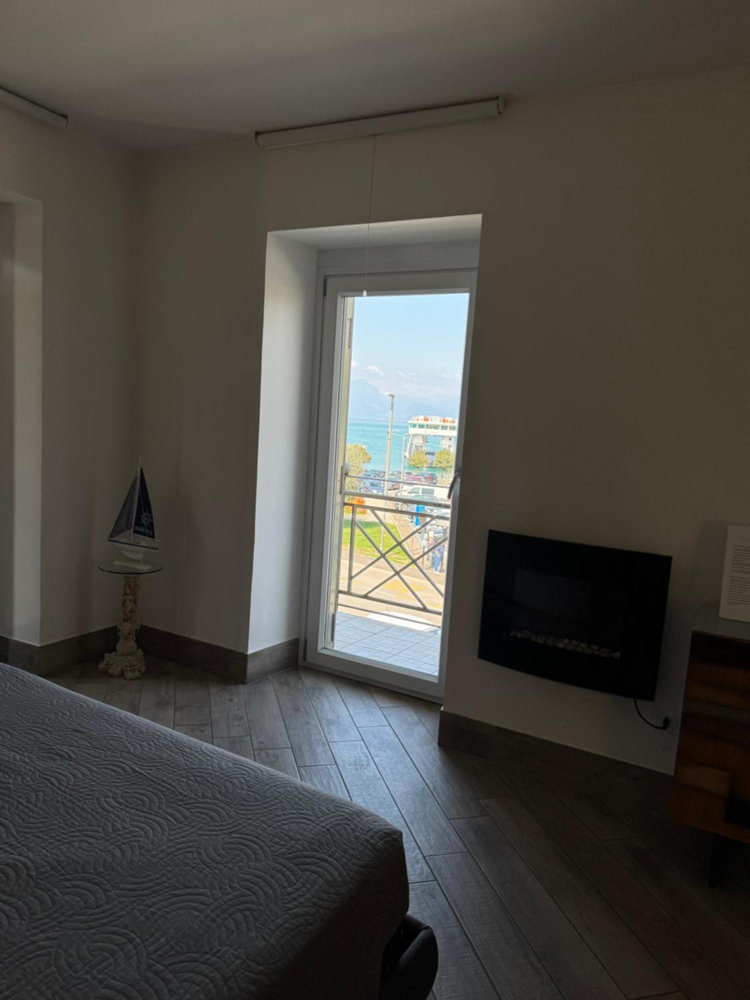 Relais Al Porto Hotel Peschiera del Garda Ngoại thất bức ảnh